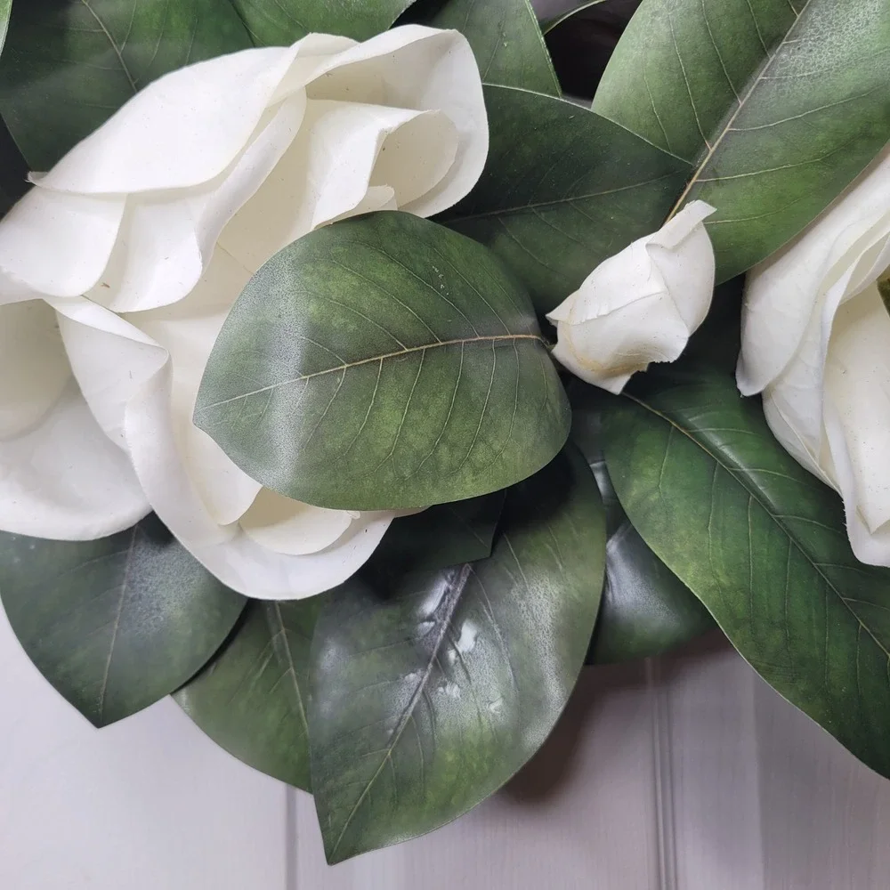 Grandin Road Magnolia Wreath 24 Inch White Floral Faux Greenery 162548